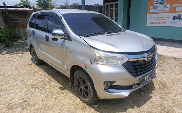 TOYOTA  AVANZA  1.3 G