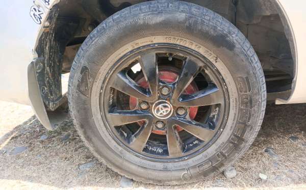 TOYOTA  AVANZA  1.3 G