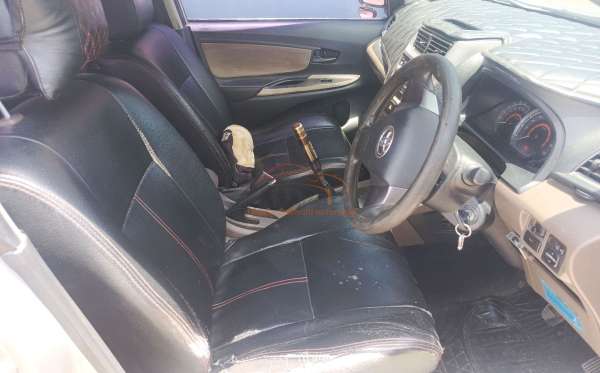 TOYOTA  AVANZA  1.3 G