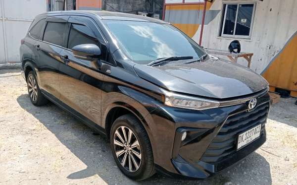 TOYOTA AVANZA