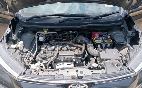 TOYOTA AVANZA