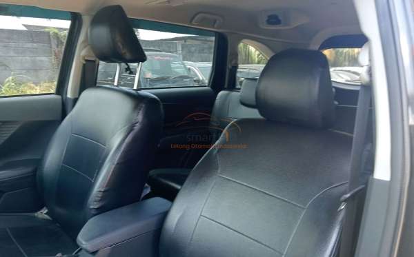 TOYOTA AVANZA