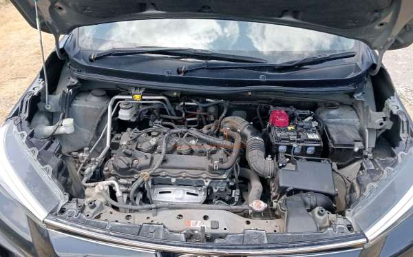 TOYOTA AVANZA
