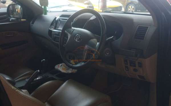 TOYOTA FORTUNER 2.7 G LUX