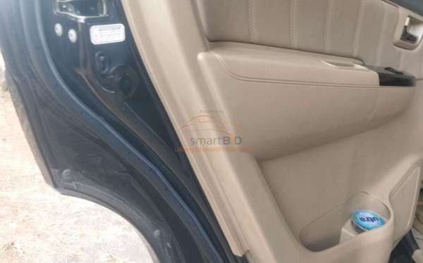 TOYOTA FORTUNER 2.7 G LUX