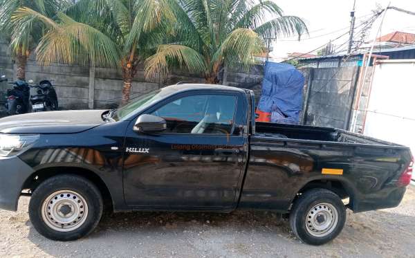 TOYOTA HILUX PICK UP