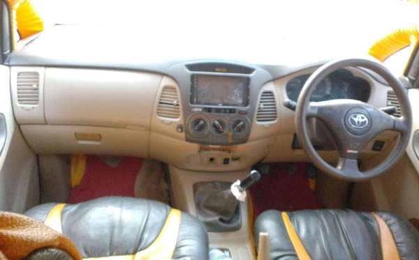 TOYOTA KIJANG INNOVA G