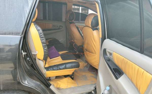 TOYOTA KIJANG INNOVA G