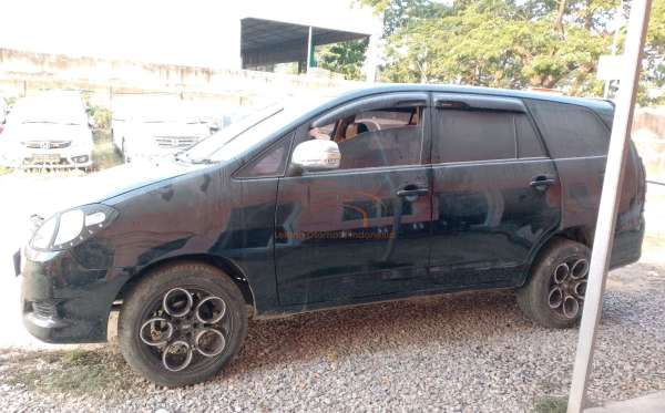 TOYOTA KIJANG INNOVA G