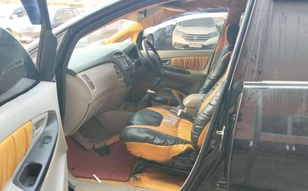 TOYOTA KIJANG INNOVA G