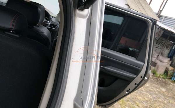 WULING CONFERO