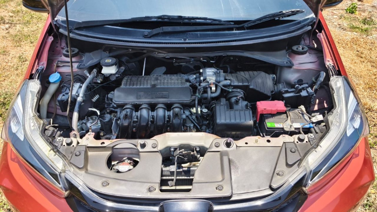 HONDA  BRIO  RS