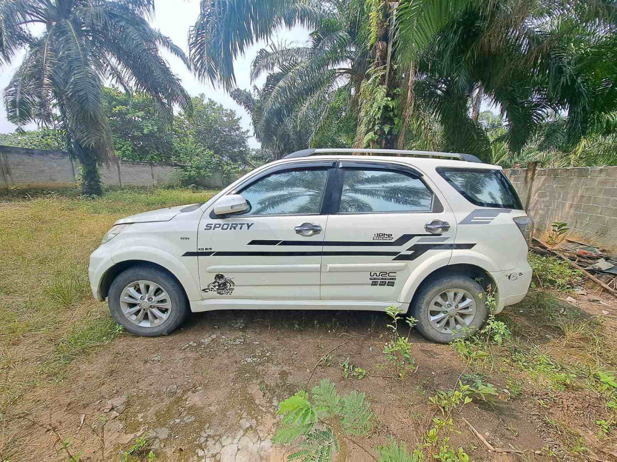 DAIHATSU TERIOS