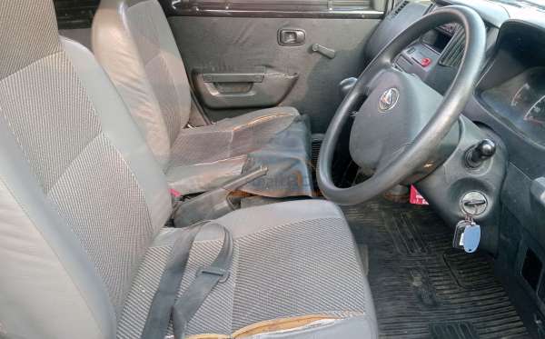DAIHATSU GRAN MAX BLIND VAN