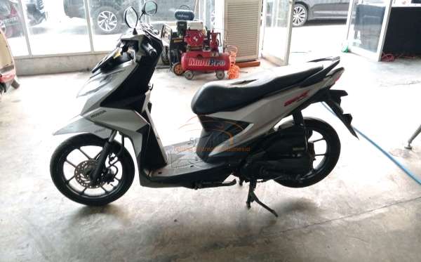 HONDA  BEAT