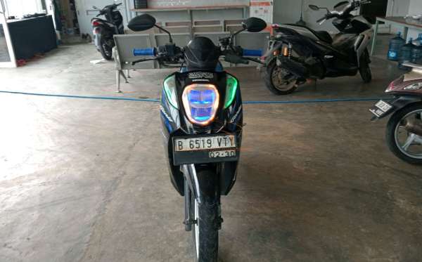 HONDA GENIO