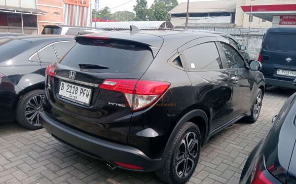 HONDA HRV RU1 1.5 E