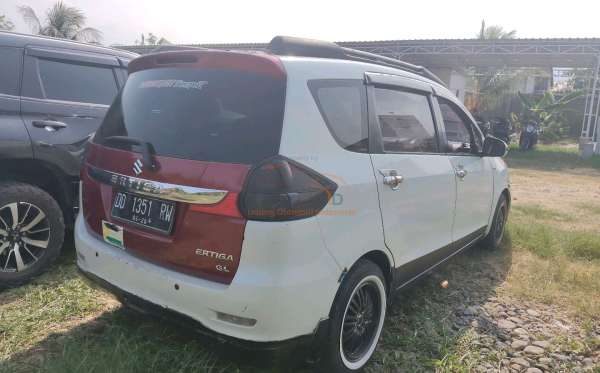 SUZUKI ERTIGA