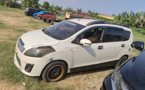 SUZUKI ERTIGA