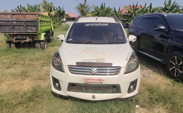 SUZUKI ERTIGA