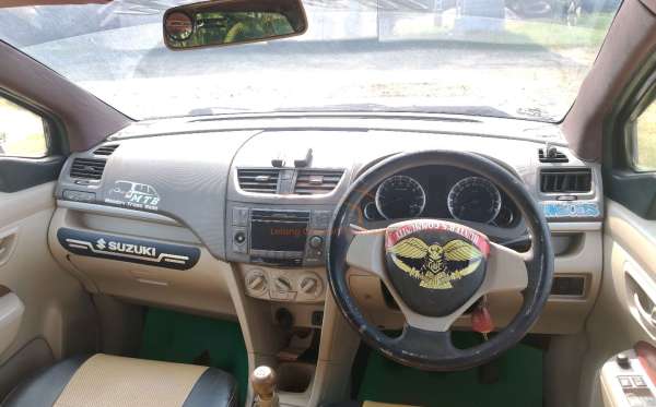 SUZUKI ERTIGA
