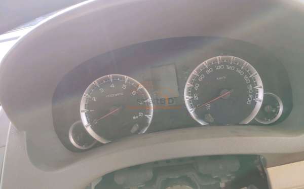 SUZUKI ERTIGA