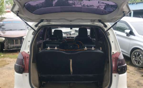 SUZUKI  ERTIGA  DX