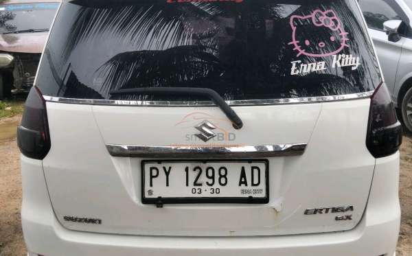 SUZUKI  ERTIGA  DX