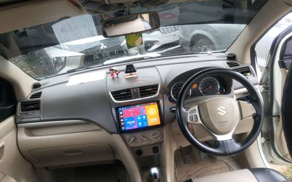 SUZUKI  ERTIGA  DX