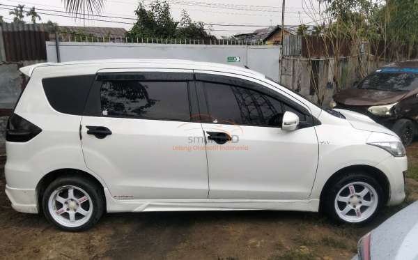 SUZUKI  ERTIGA  DX