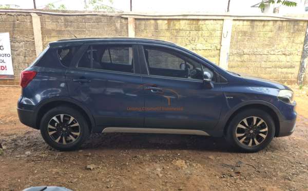 SUZUKI S - CROSS