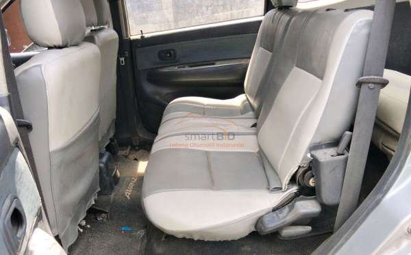 TOYOTA AVANZA 1.3 G
