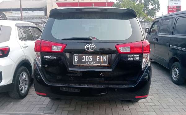 TOYOTA INNOVA G