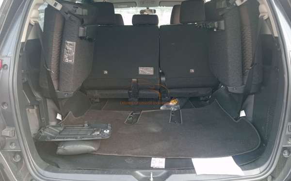 TOYOTA INNOVA G