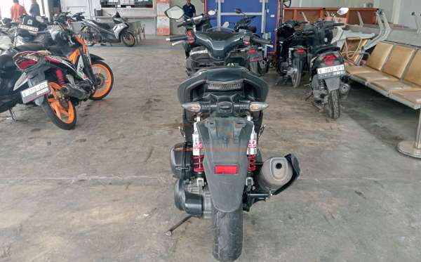 YAMAHA AEROX 155