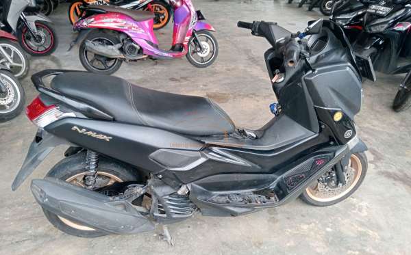 YAMAHA NMAX 155