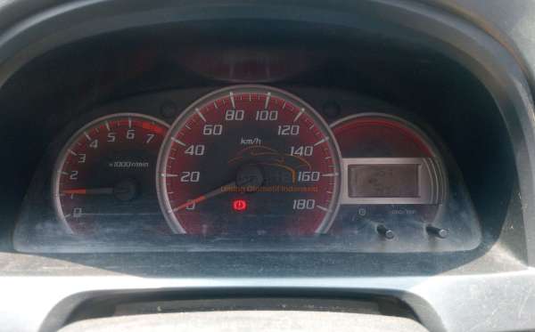 TOYOTA AVANZA 1.3 E