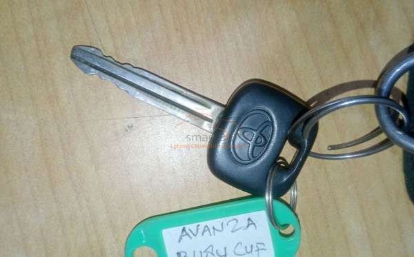 TOYOTA AVANZA 1.3 E