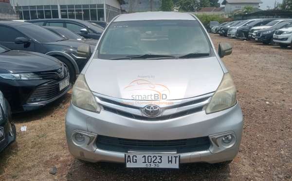 TOYOTA AVANZA 1.3 E