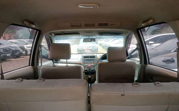 TOYOTA AVANZA 1.3 E