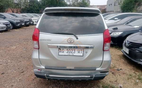 TOYOTA AVANZA 1.3 E