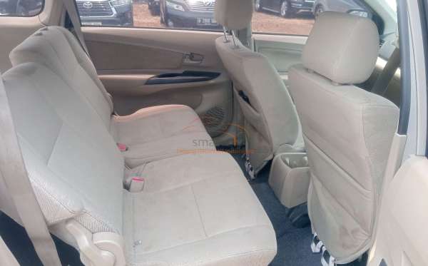 TOYOTA AVANZA 1.3 E