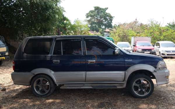 TOYOTA  KIJANG  UF 81