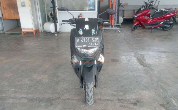 YAMAHA NMAX