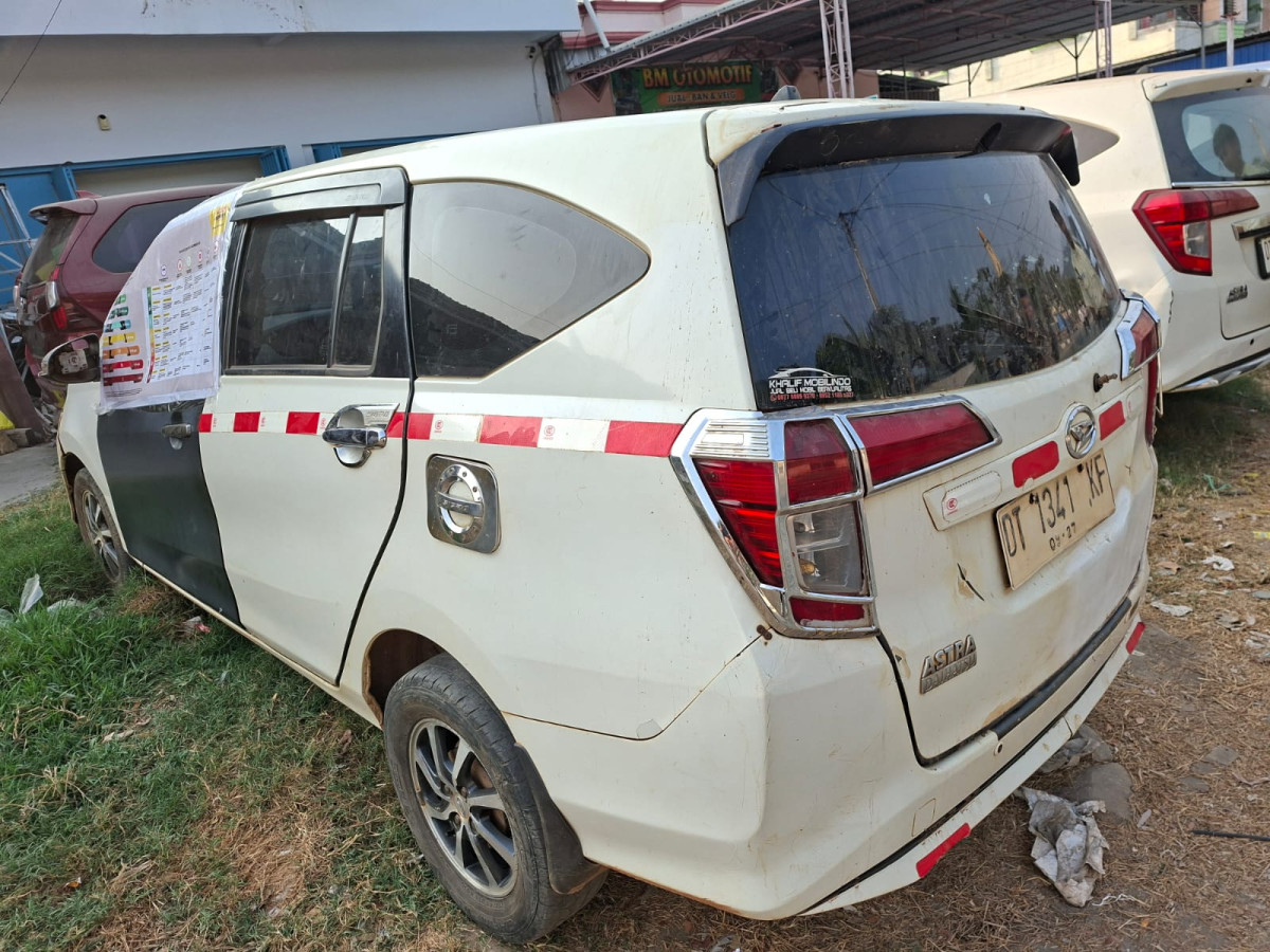 DAIHATSU SIGRA  R