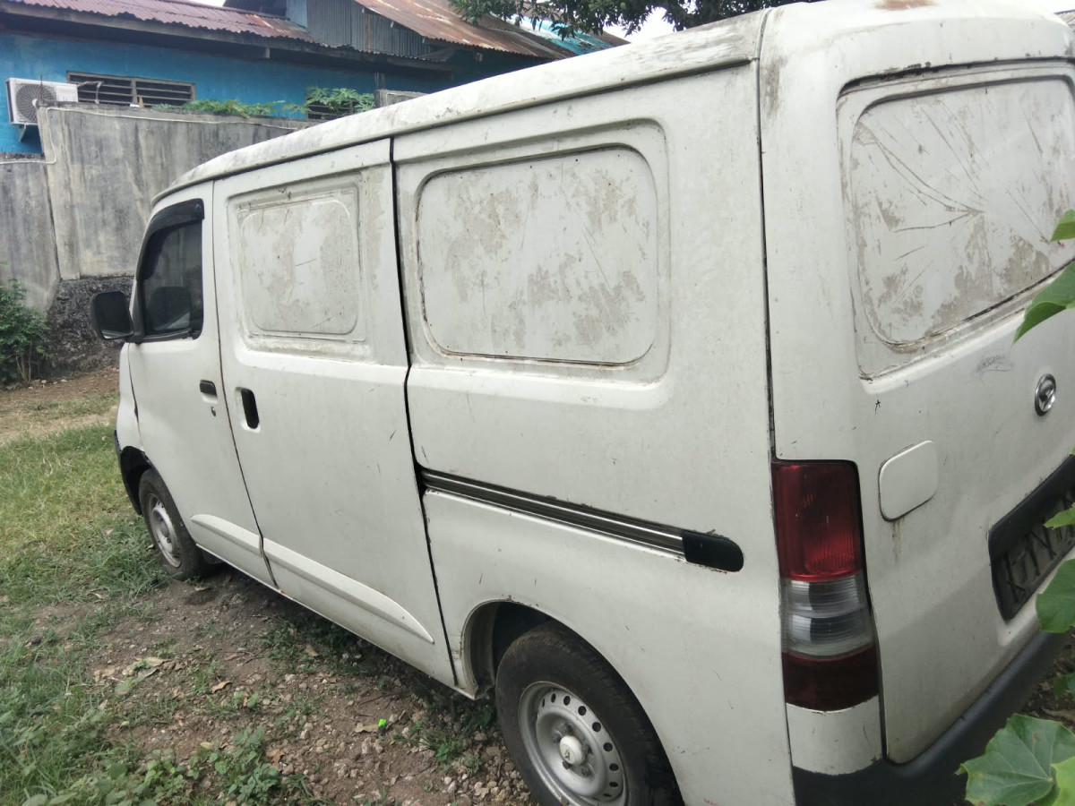 DAIHATSU GRAN MAX  BLIND VAN