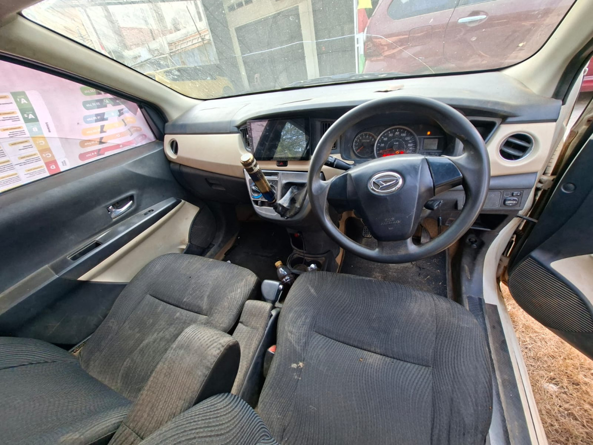 DAIHATSU SIGRA  R