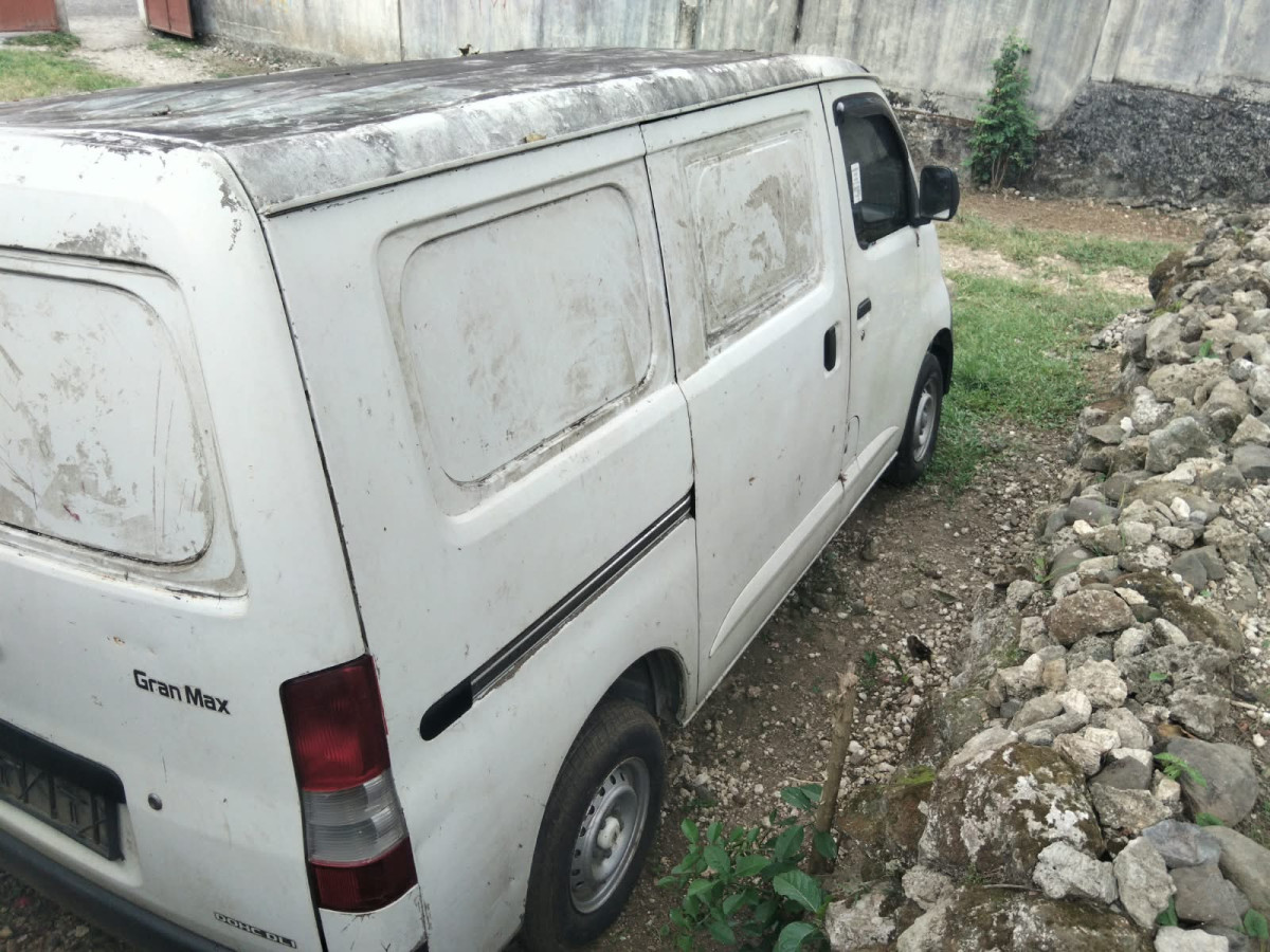 DAIHATSU GRAN MAX  BLIND VAN