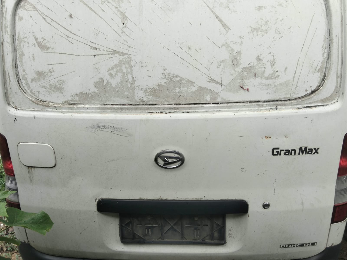 DAIHATSU GRAN MAX  BLIND VAN
