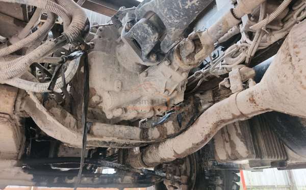 MERCEDES BENZ 2528 C (6X4) M/T